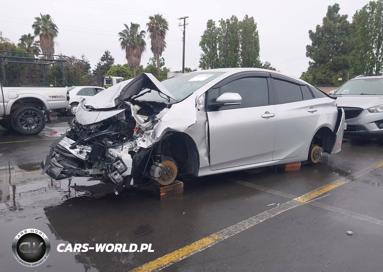 2017 Toyota Prius Prime Premium VIN:JTDKARFP6H3034145 - 2
