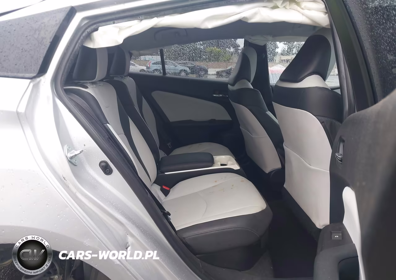 2017 Toyota Prius Prime Premium VIN:JTDKARFP6H3034145 - 8