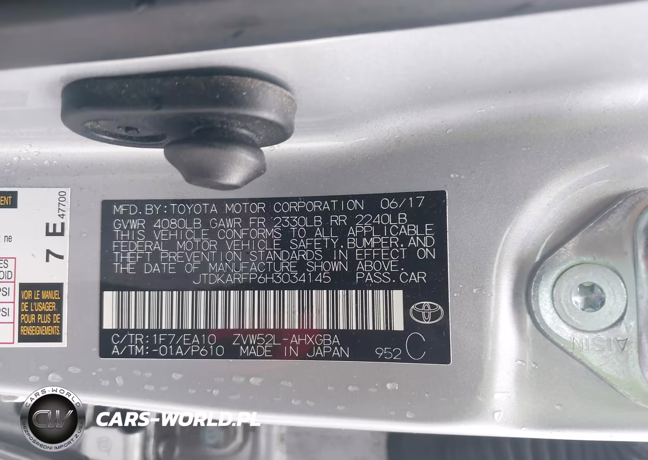 2017 Toyota Prius Prime Premium VIN:JTDKARFP6H3034145 - 9