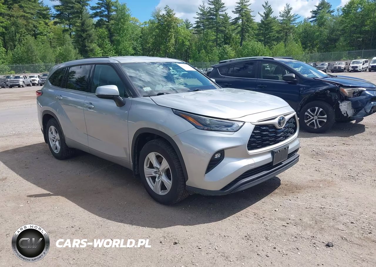 2022 Toyota Highlander Le – zdjęcie 1 z 20