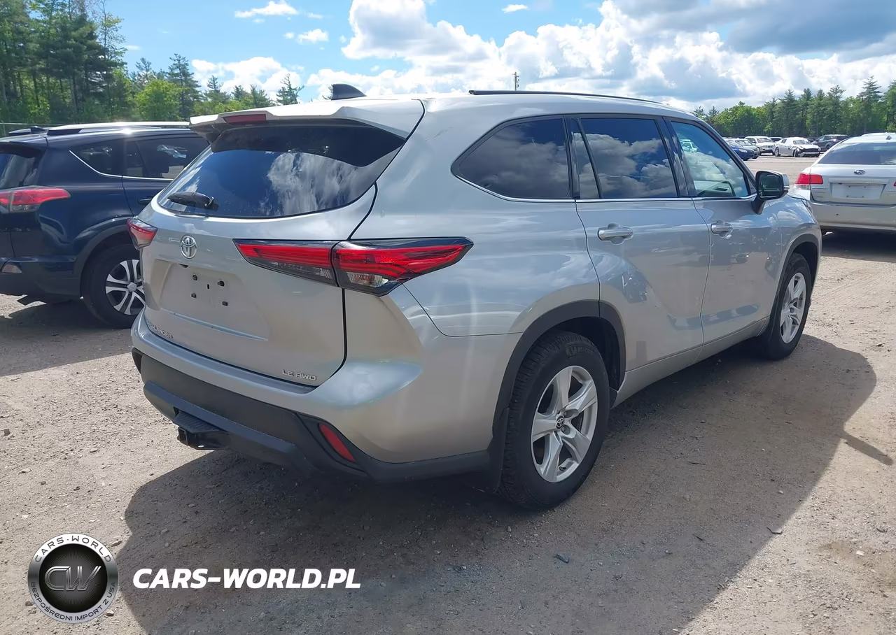 2022 Toyota Highlander Le VIN:5TDBZRBH1NS573306 - 4