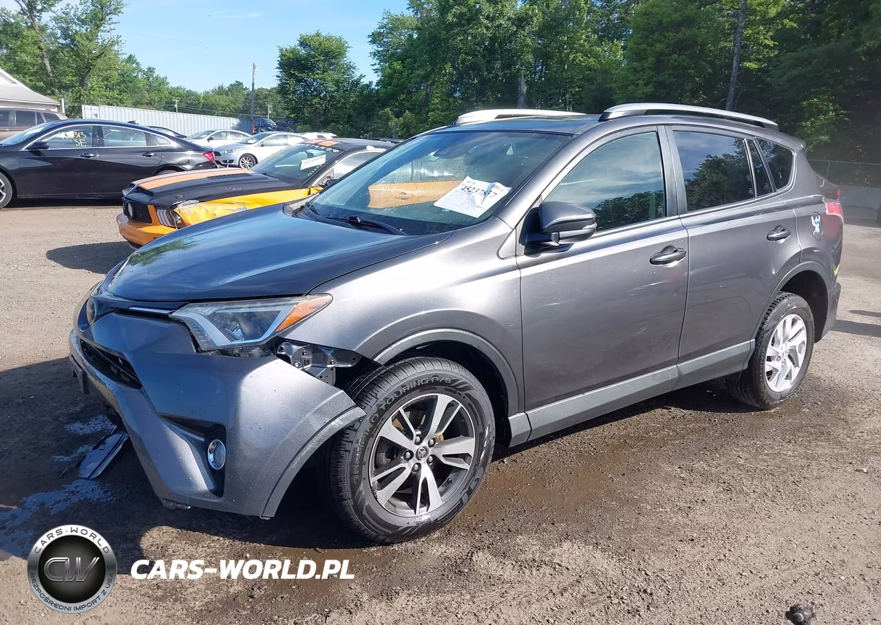 2017 Toyota Rav4 Xle VIN:JTMWFREV8HJ700209 - 2