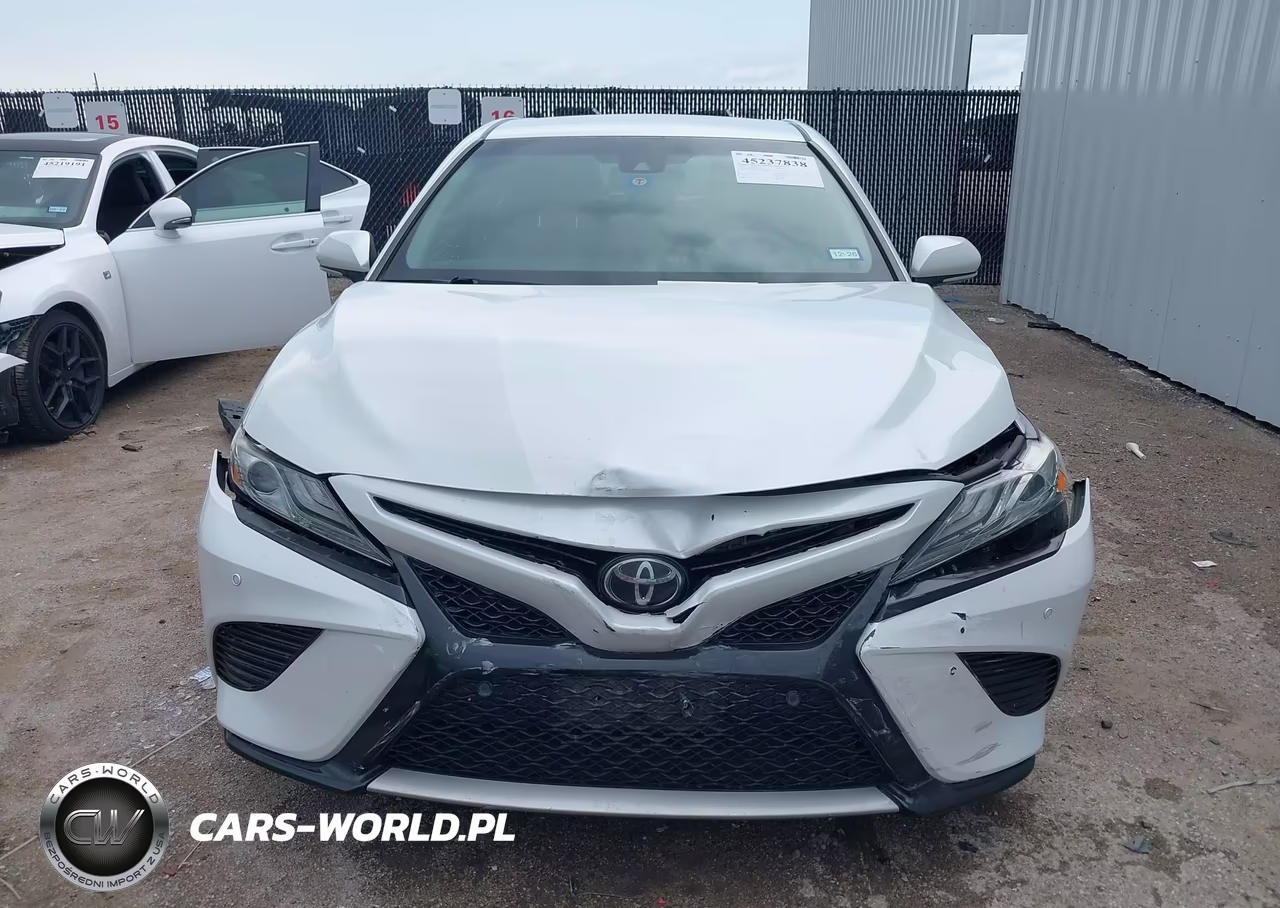 2018 Toyota Camry Xse VIN:4T1B61HK6JU123178 - 12