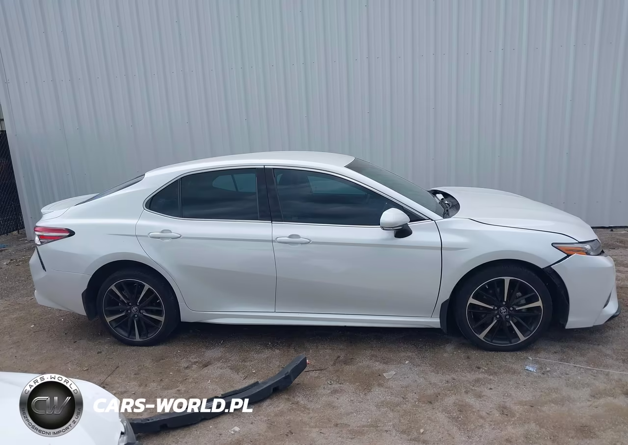 2018 Toyota Camry Xse VIN:4T1B61HK6JU123178 - 13