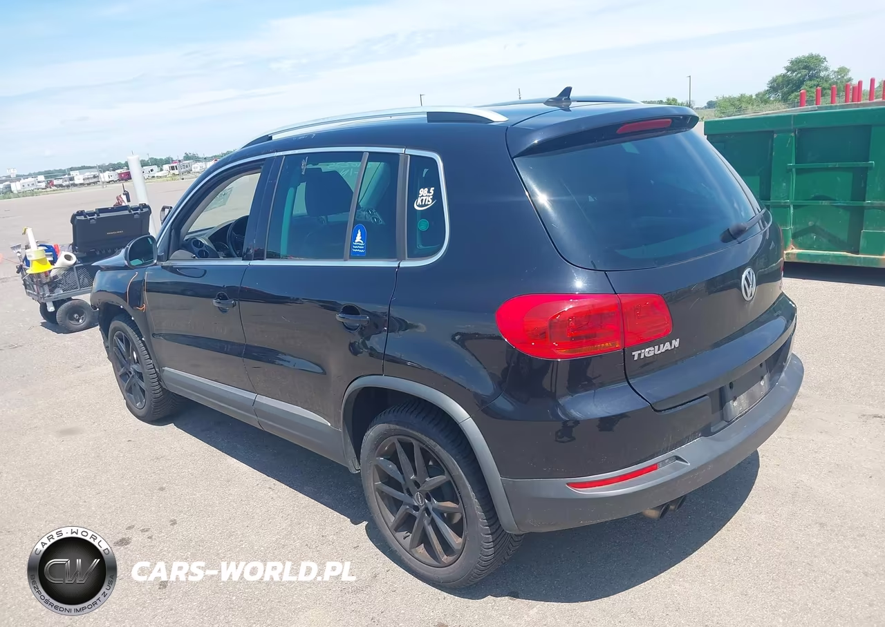 2017 Volkswagen Tiguan 2.0T Sel VIN:WVGWV7AX2HK016356 - 3