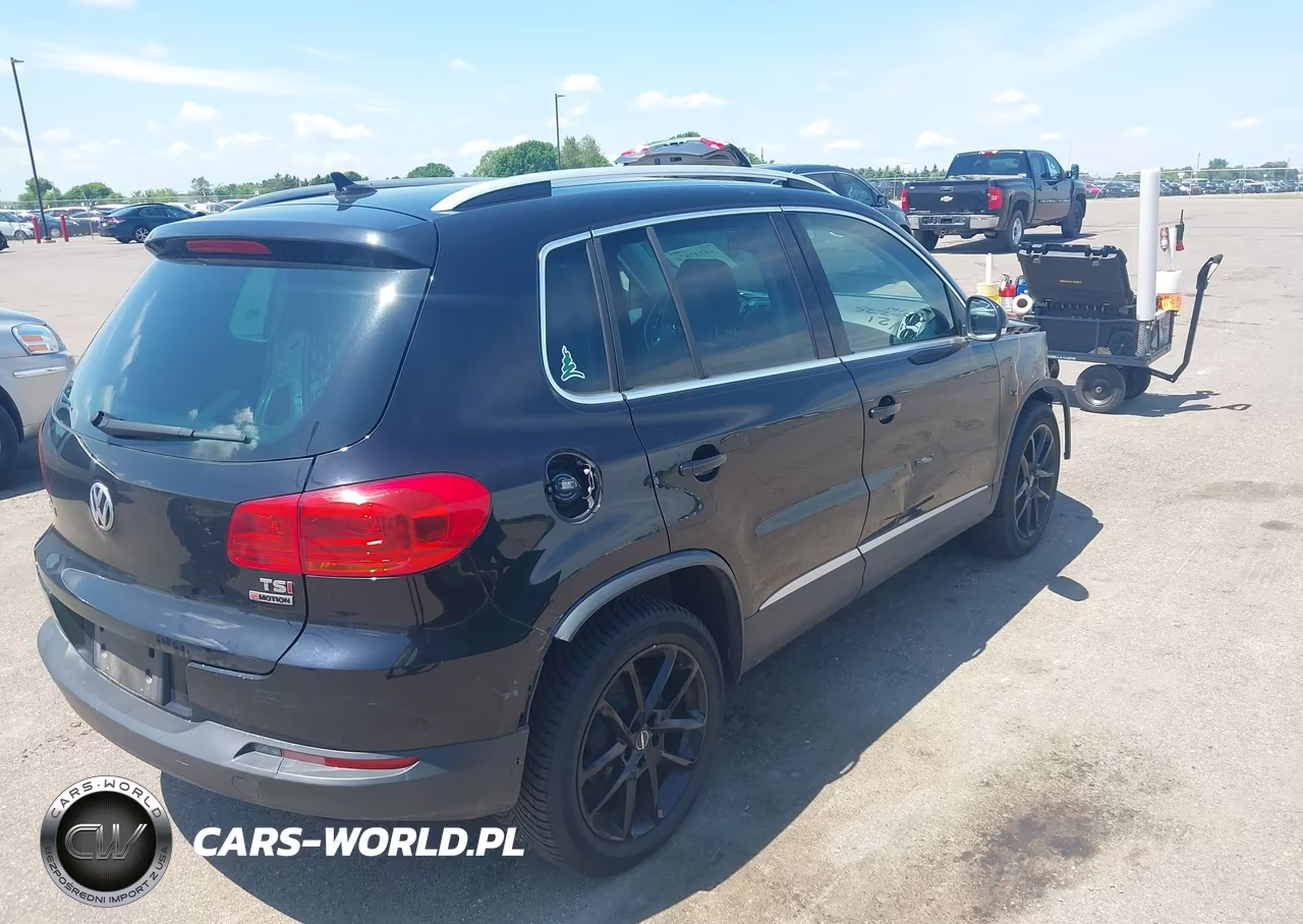 2017 Volkswagen Tiguan 2.0T Sel VIN:WVGWV7AX2HK016356 - 4