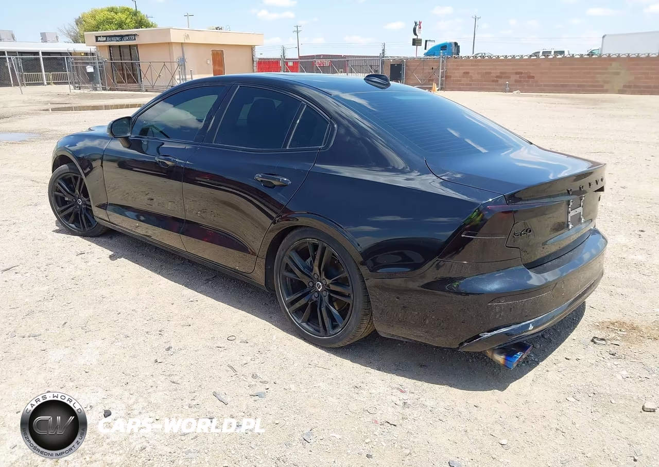 2024 Volvo S60 B5 Plus Black Edition VIN:7JRL12FH4RG282958 - 3