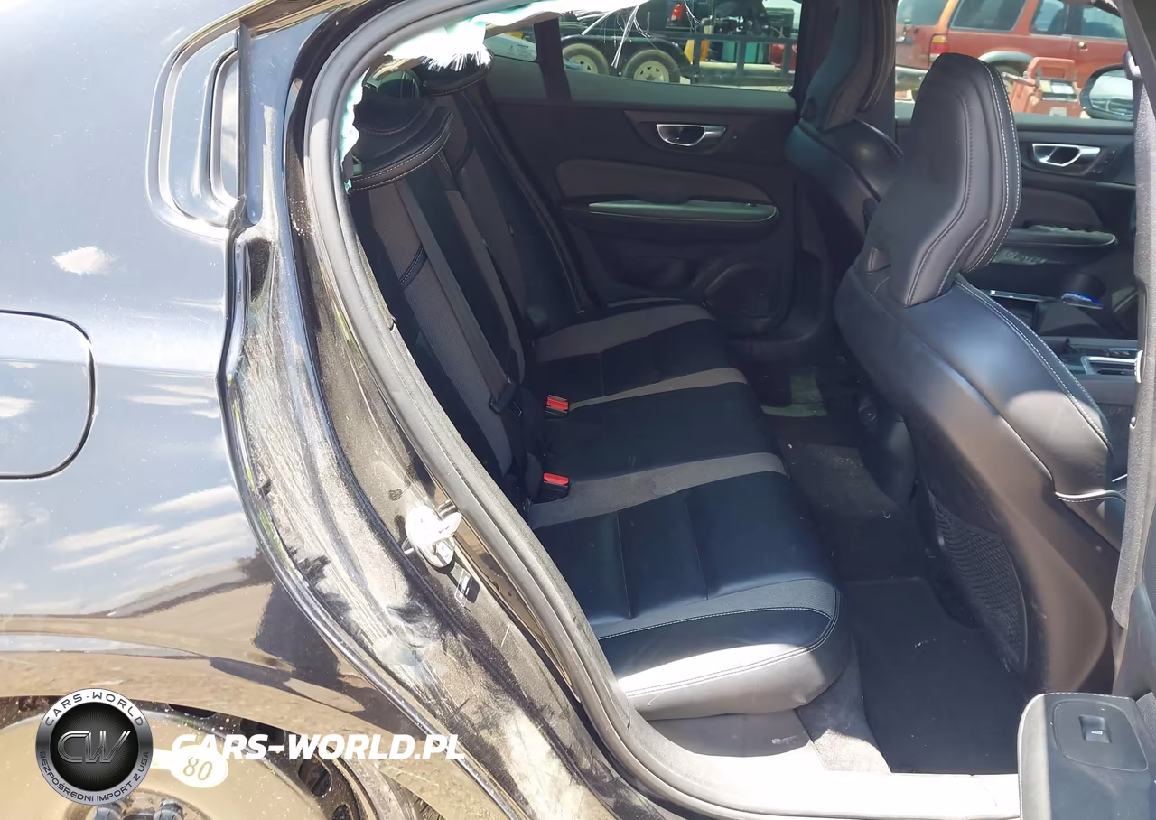 2024 Volvo S60 B5 Plus Black Edition VIN:7JRL12FH4RG282958 - 8