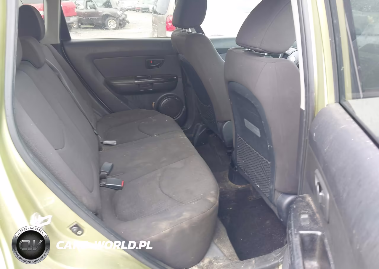 2012 Kia Soul VIN:KNDJT2A59C7423057 - 8