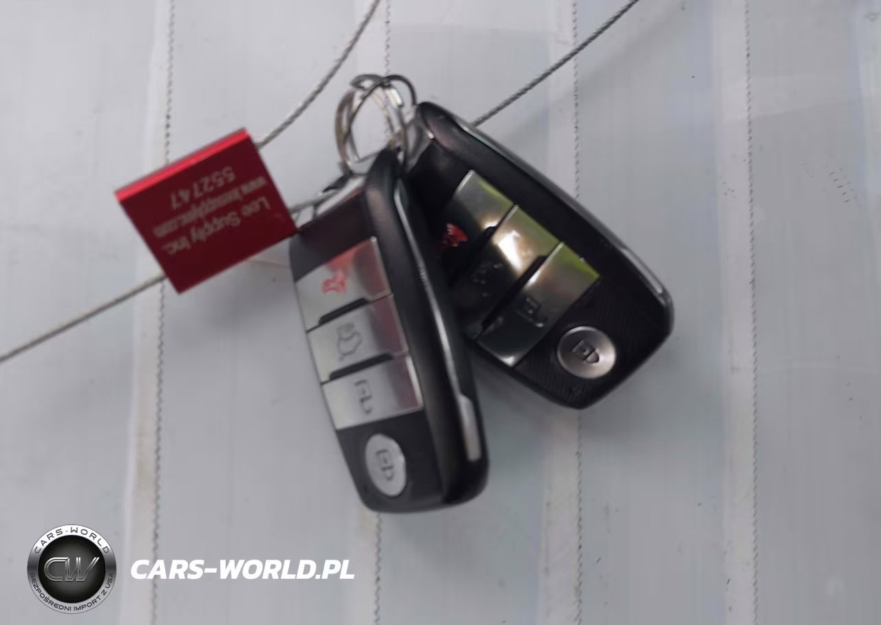 2016 Kia Soul Ev + VIN:KNDJX3AE1G7007486 - 11