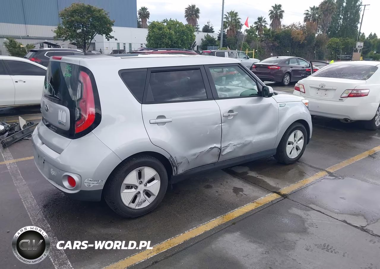 2016 Kia Soul Ev + VIN:KNDJX3AE1G7007486 - 4
