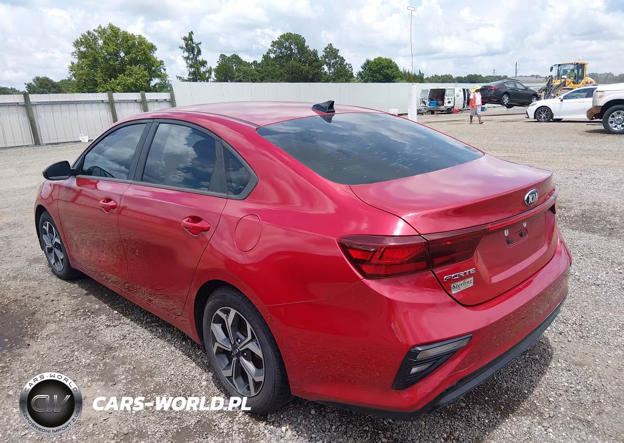 2019 Kia Forte Lxs VIN:3KPF24AD1KE063440 - 3