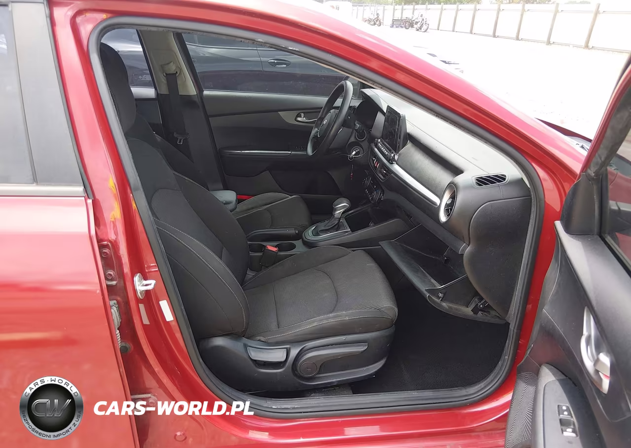 2019 Kia Forte Lxs VIN:3KPF24AD1KE063440 - 5