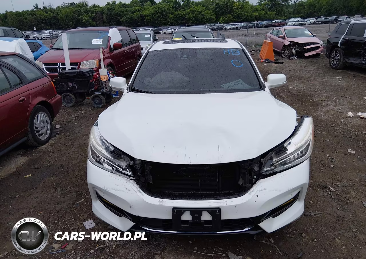2017 Honda Accord Hybrid Touring VIN:JHMCR6F77HC031426 - 12