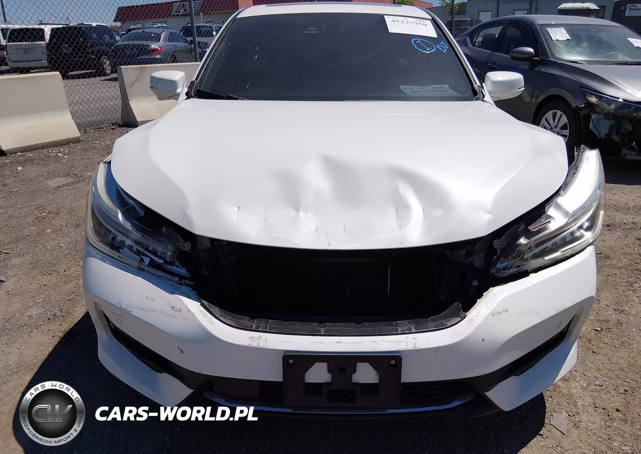 2017 Honda Accord Hybrid Touring VIN:JHMCR6F77HC031426 - 6