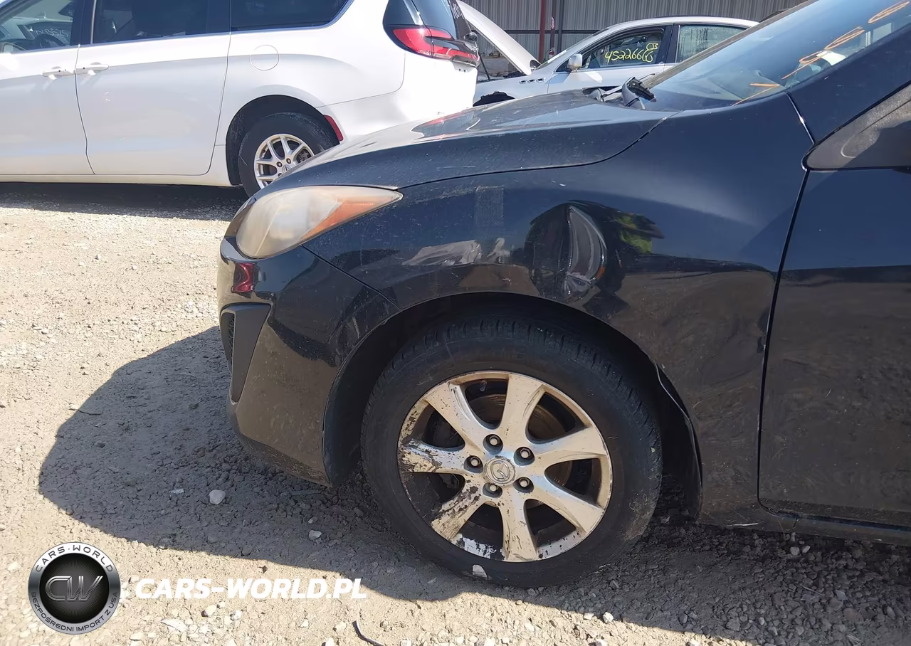 2011 Mazda Mazda3 I Touring VIN:JM1BL1VF7B1366697 - 13
