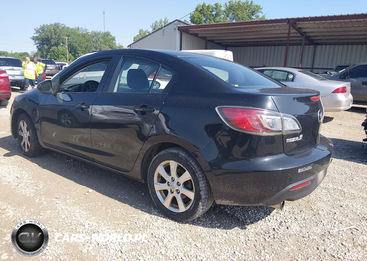 2011 Mazda Mazda3 I Touring VIN:JM1BL1VF7B1366697 - 3