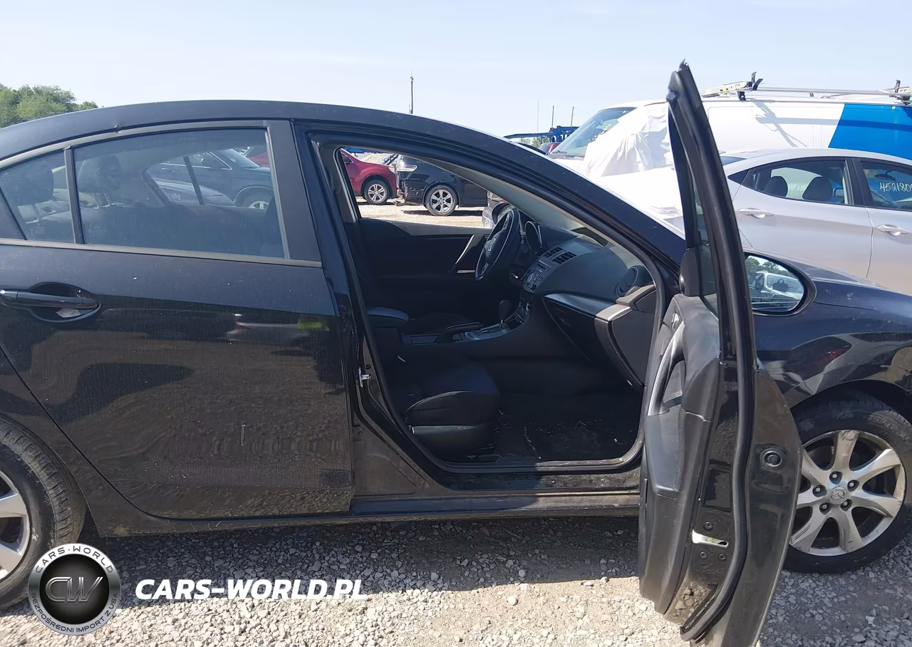 2011 Mazda Mazda3 I Touring VIN:JM1BL1VF7B1366697 - 5