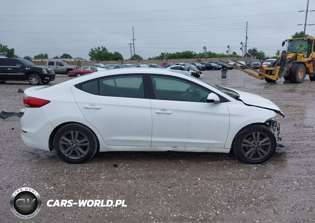 2018 Hyundai Elantra Sel VIN:5NPD84LF3JH261550 - 14