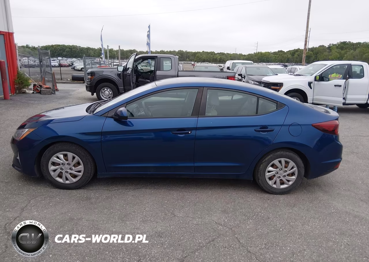 2019 Hyundai Elantra Se VIN:5NPD74LF8KH489418 - 19