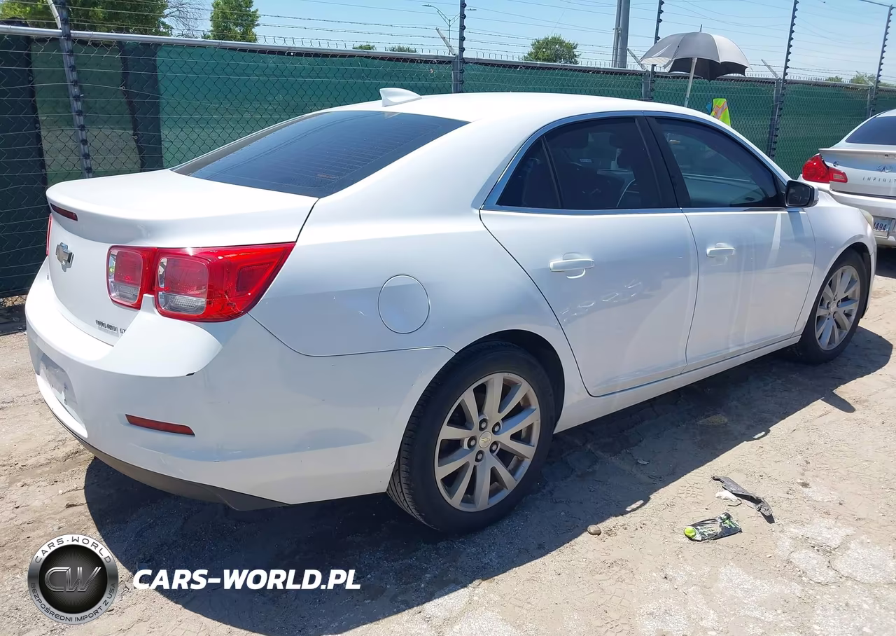 2015 Chevrolet Malibu 2Lt VIN:1G11D5SL5FF208046 - 4