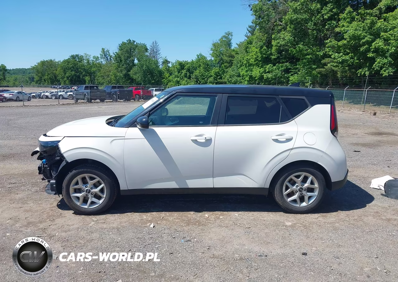 2024 Kia Soul S VIN:KNDJ23AU4R7219050 - 15