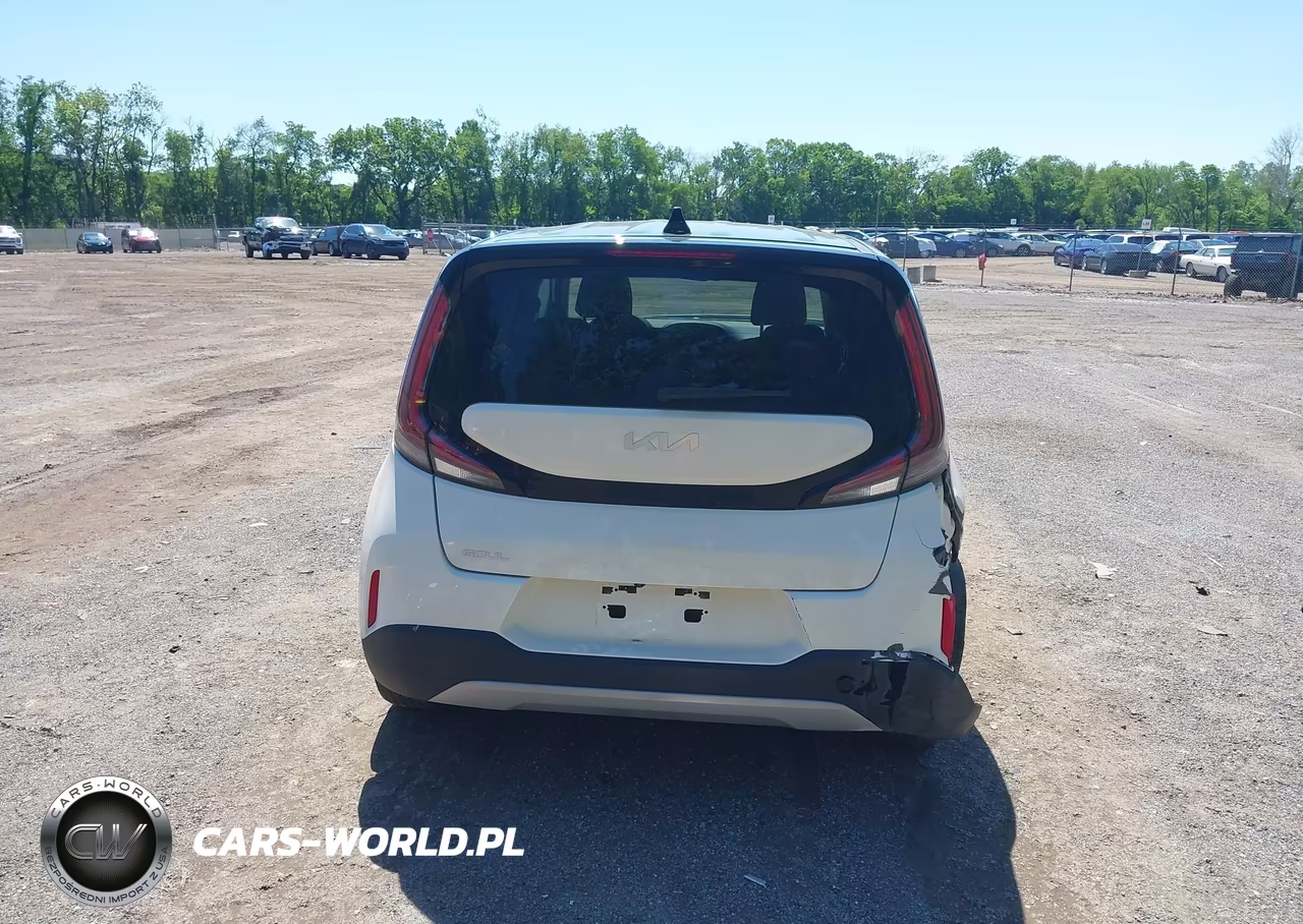 2024 Kia Soul S VIN:KNDJ23AU4R7219050 - 17