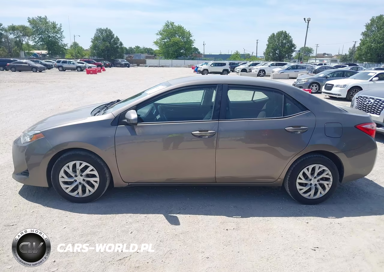 2017 Toyota Corolla Le VIN:2T1BURHE2HC908274 - 14