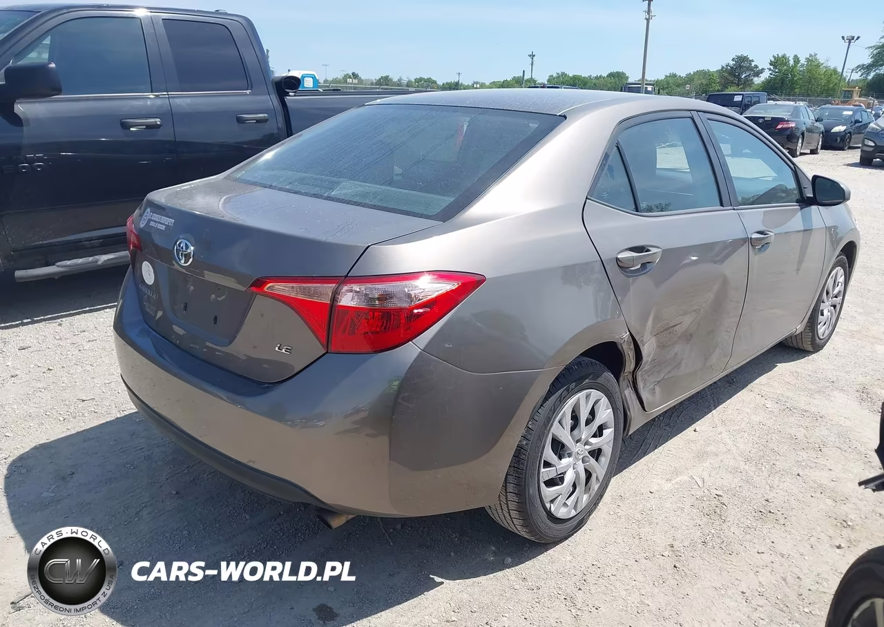 2017 Toyota Corolla Le VIN:2T1BURHE2HC908274 - 4