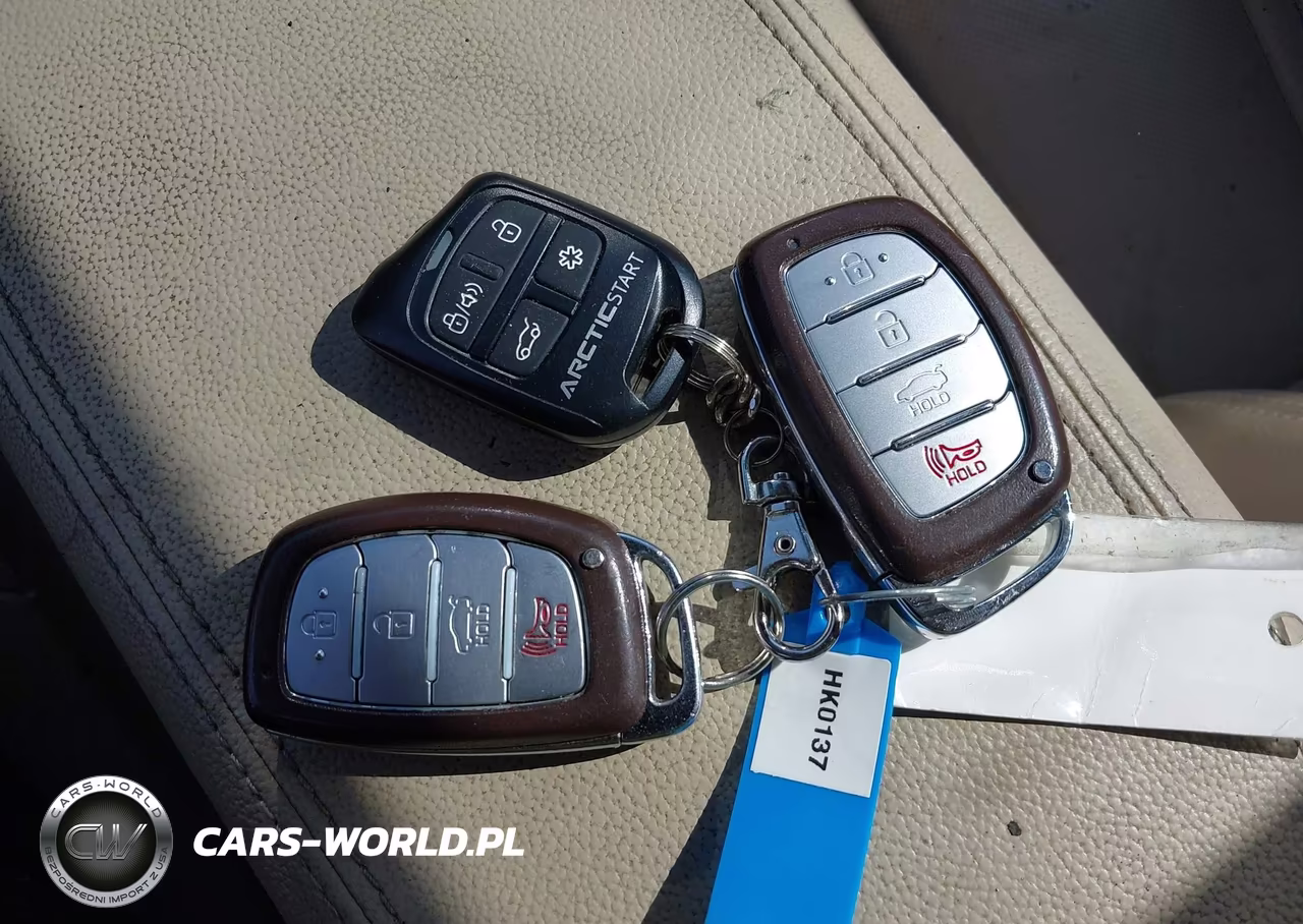 2016 Hyundai Sonata Hybrid Limited VIN:KMHE34L10GA017177 - 11