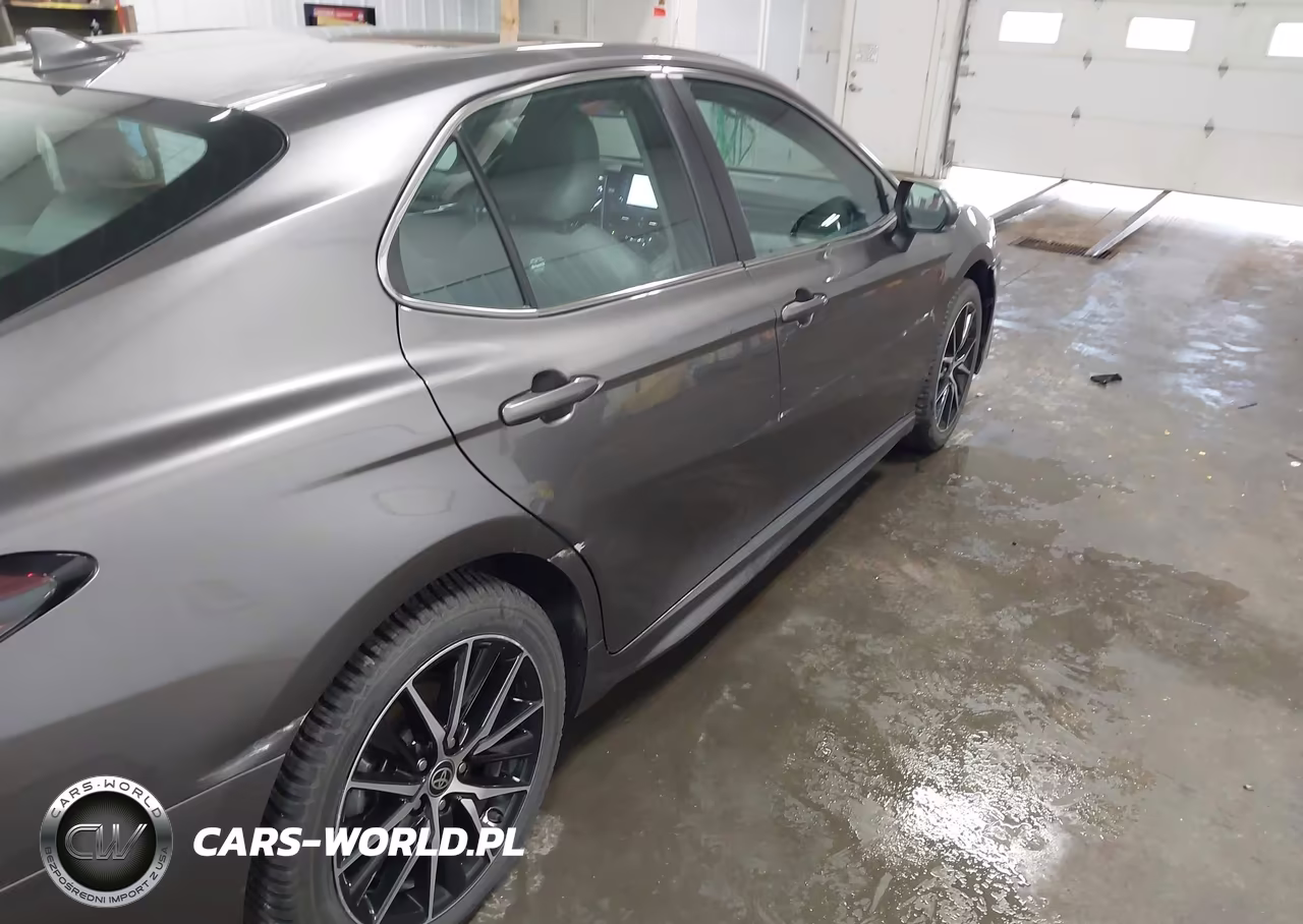 2024 Toyota Camry Se VIN:4T1G11BKXRU117036 - 17