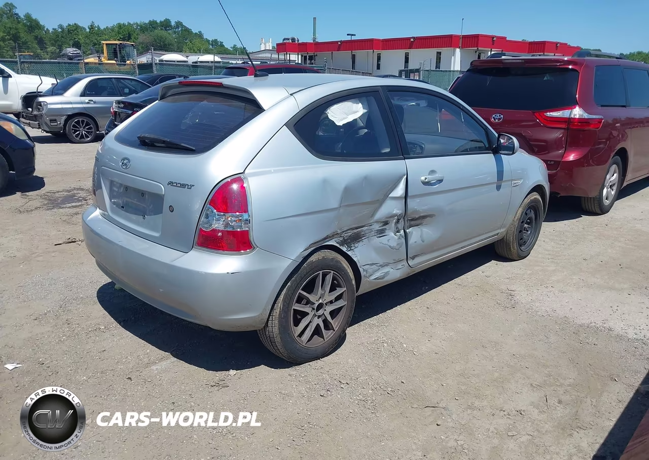 2010 Hyundai Accent Gs VIN:KMHCM3ACXAU171405 - 4