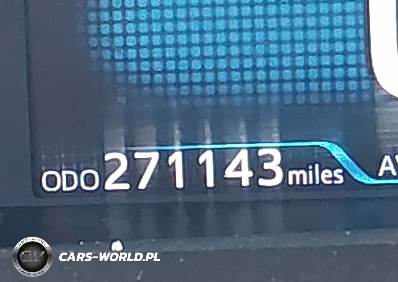 2018 Toyota Prius Two VIN:JTDKBRFU0J3075878 - 16