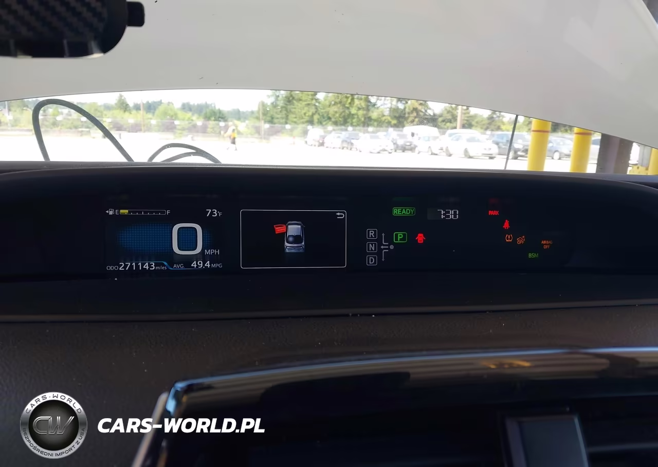 2018 Toyota Prius Two VIN:JTDKBRFU0J3075878 - 7