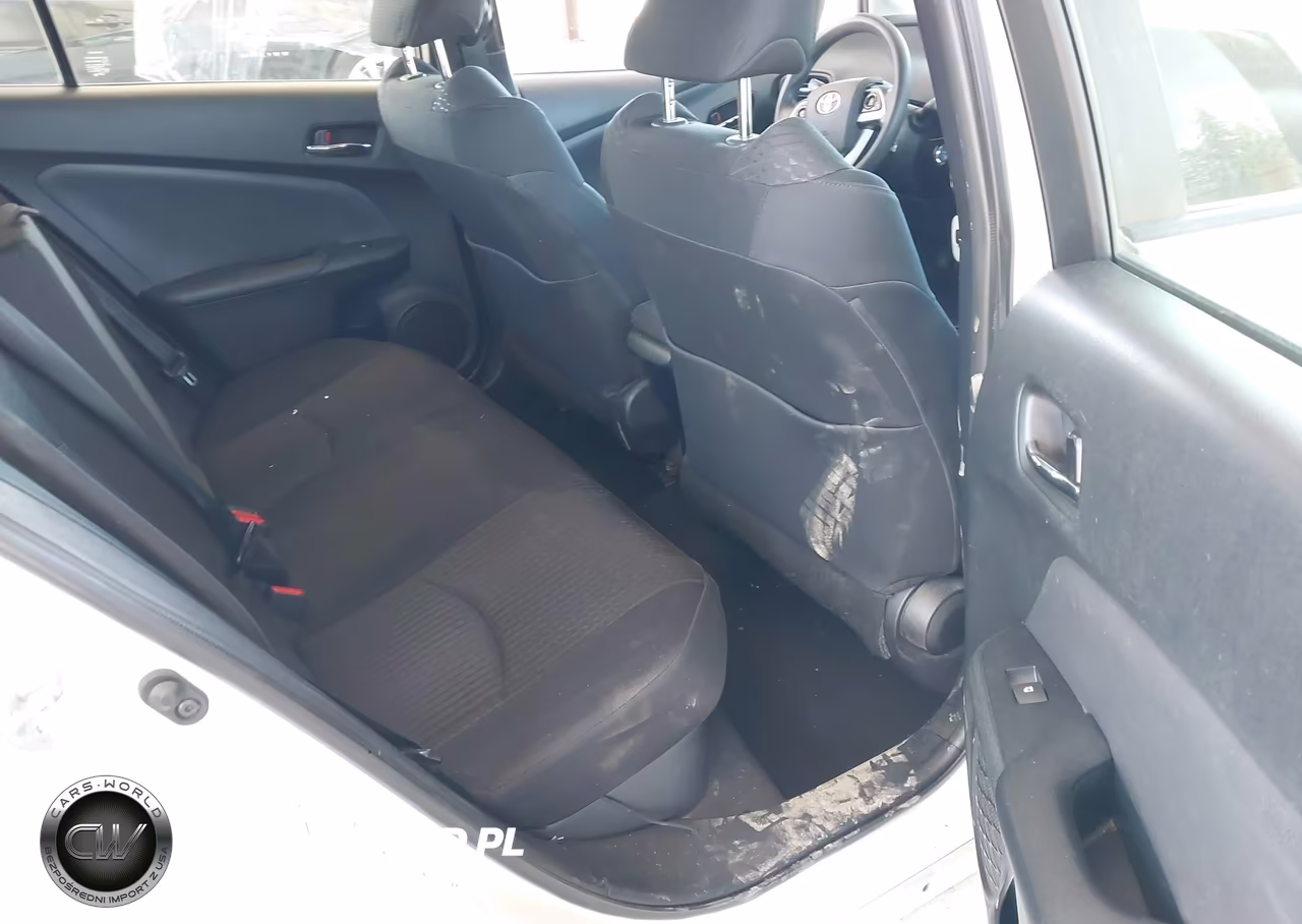 2018 Toyota Prius Two VIN:JTDKBRFU0J3075878 - 8