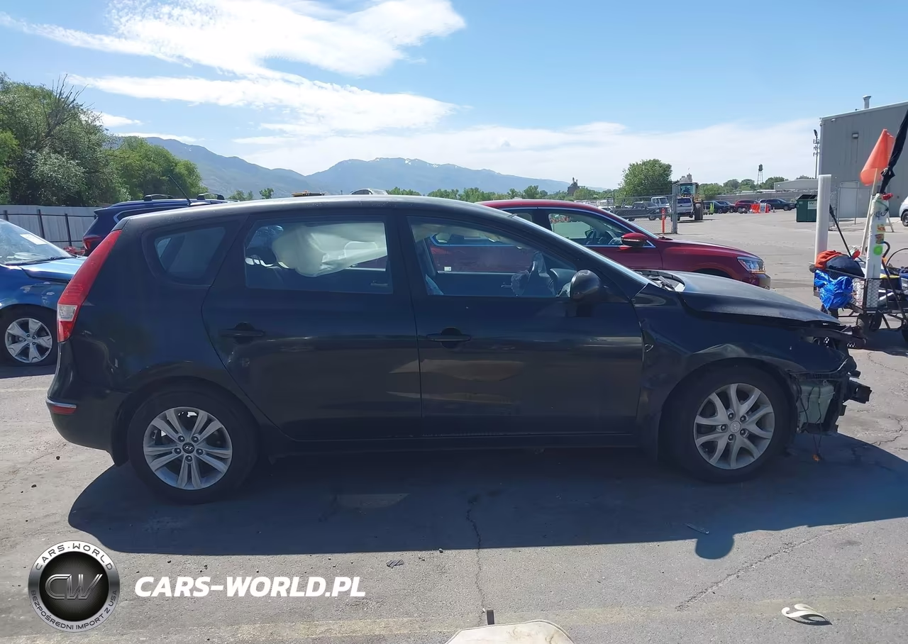 2009 Hyundai Elantra Touring VIN:KMHDC86E19U021922 - 14