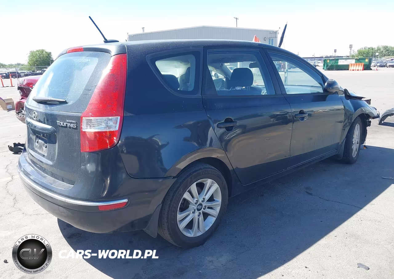 2009 Hyundai Elantra Touring VIN:KMHDC86E19U021922 - 4