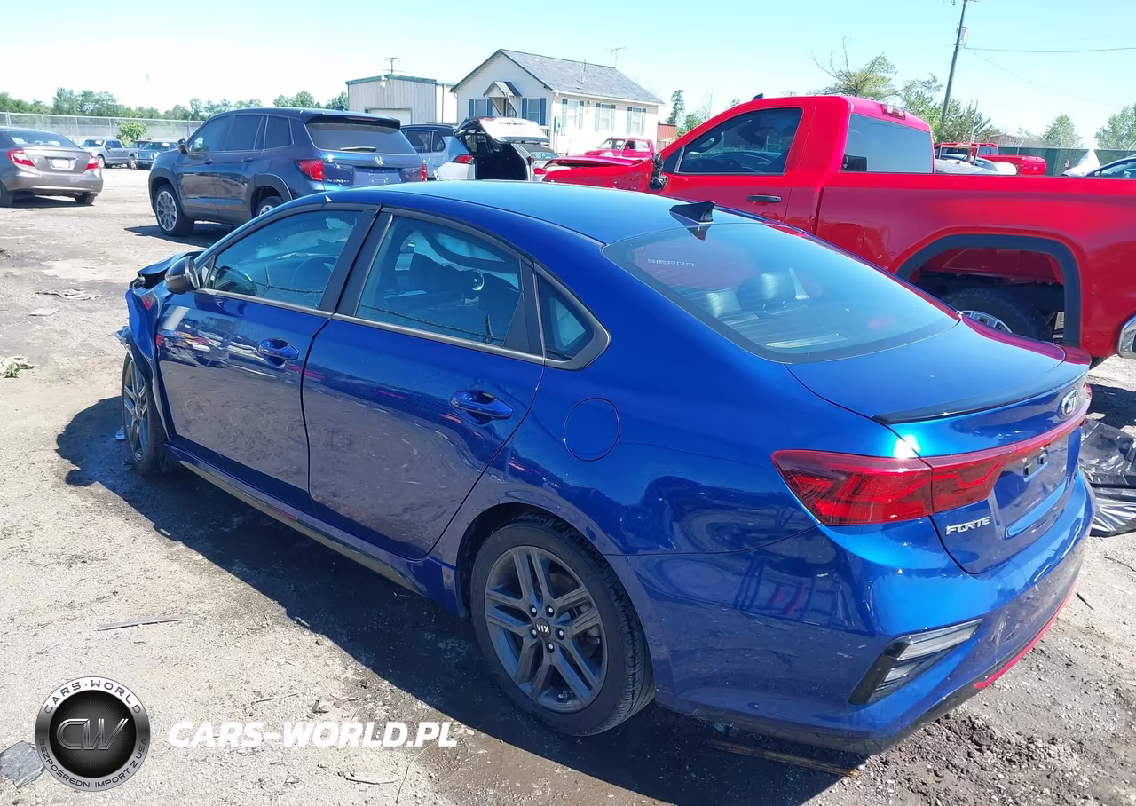 2021 Kia Forte Gt-Line VIN:3KPF34AD7ME380929 - 3