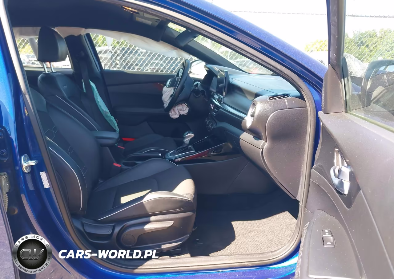 2021 Kia Forte Gt-Line VIN:3KPF34AD7ME380929 - 5