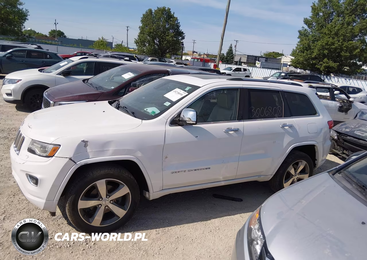 2015 Jeep Grand Cherokee Overland VIN:1C4RJECG2FC792993 - 14