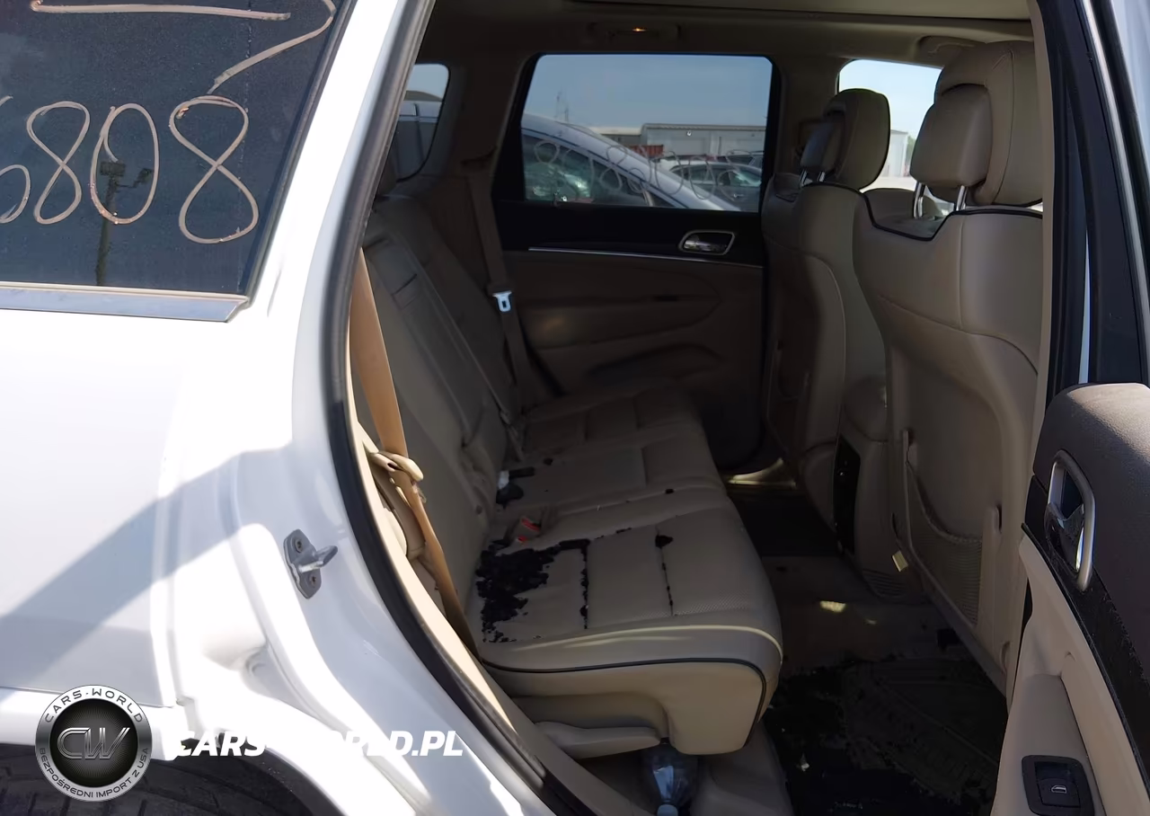 2015 Jeep Grand Cherokee Overland VIN:1C4RJECG2FC792993 - 8