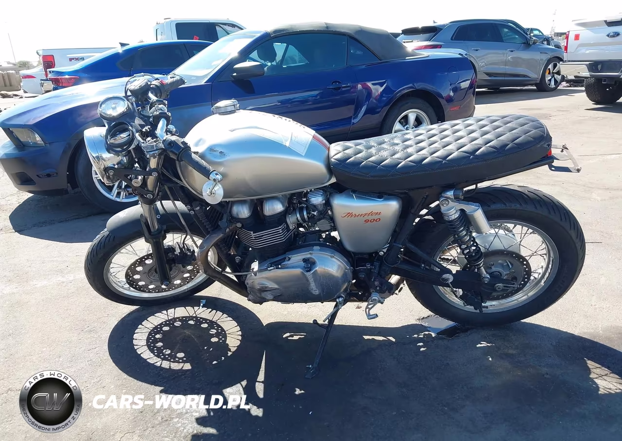 2013 Triumph Motorcycle Thruxton VIN:SMT920K19DT570186 - 12