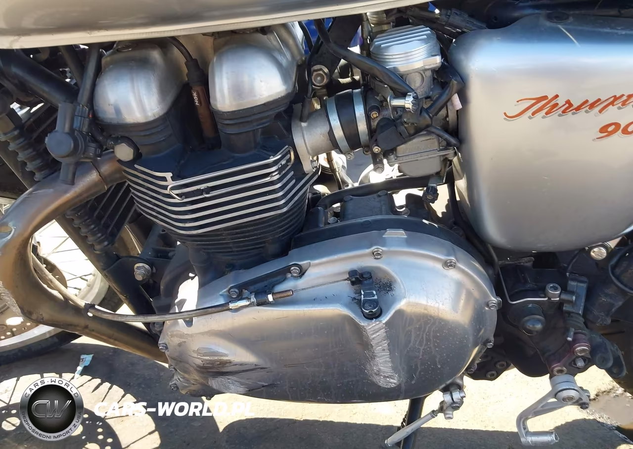 2013 Triumph Motorcycle Thruxton VIN:SMT920K19DT570186 - 9