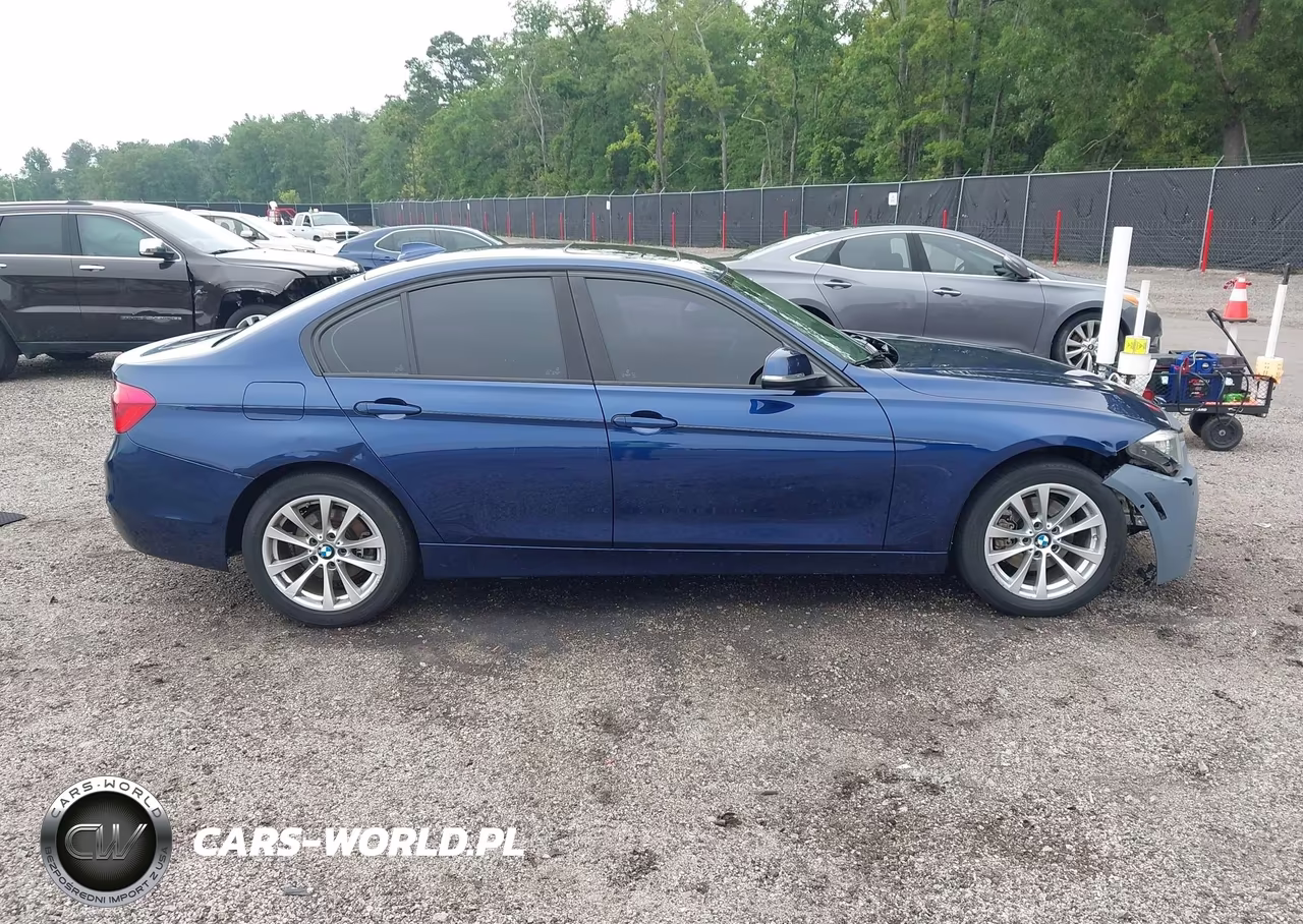 2017 BMW 320I VIN:WBA8E1G31HNU18332 - 13
