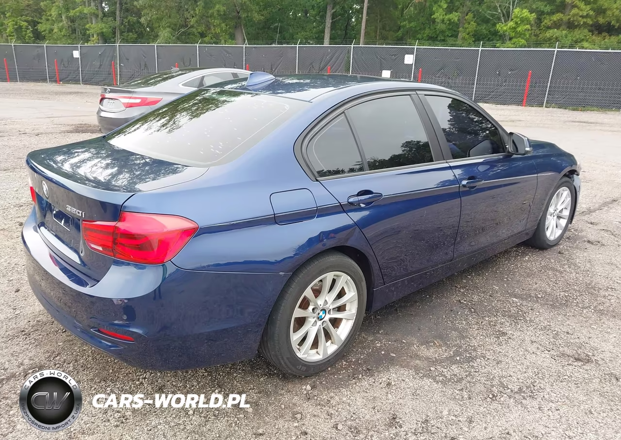 2017 BMW 320I VIN:WBA8E1G31HNU18332 - 4