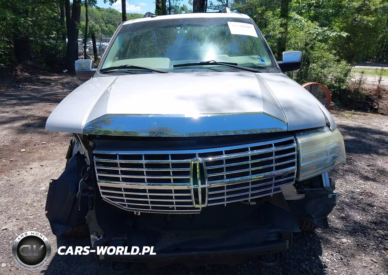 2011 Lincoln Navigator VIN:5LMJJ2J50BEJ04347 - 13