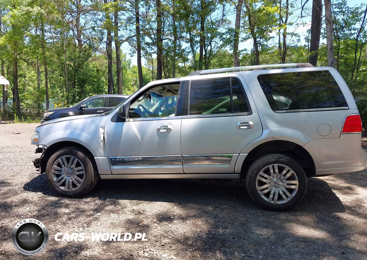 2011 Lincoln Navigator VIN:5LMJJ2J50BEJ04347 - 15