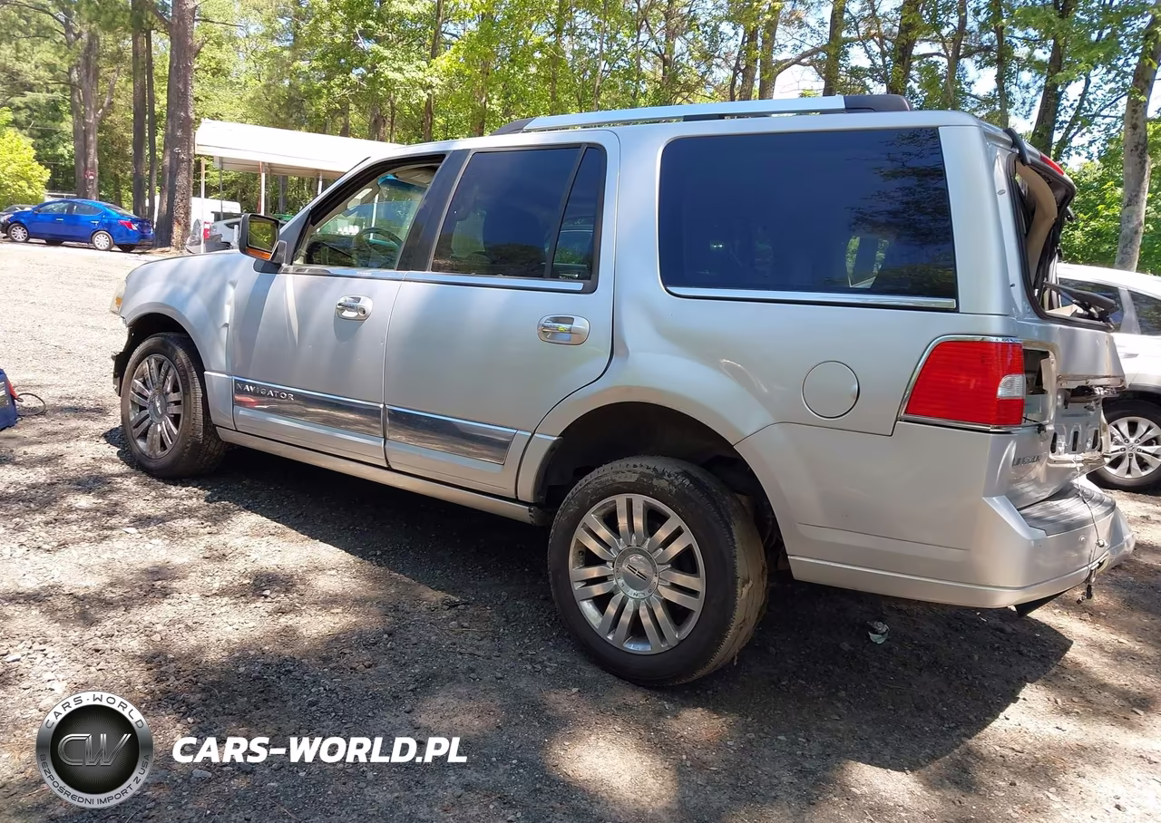 2011 Lincoln Navigator VIN:5LMJJ2J50BEJ04347 - 3