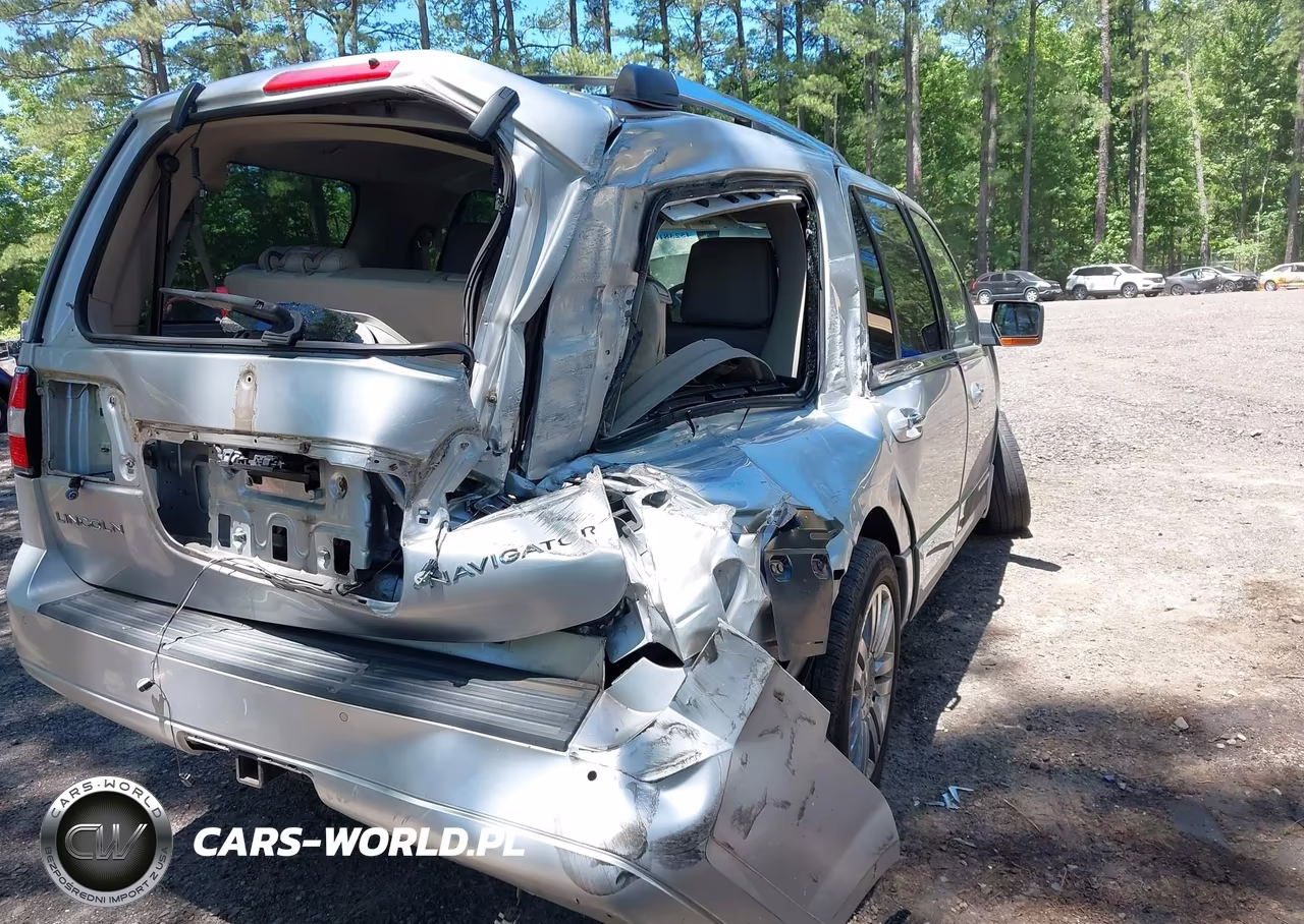 2011 Lincoln Navigator VIN:5LMJJ2J50BEJ04347 - 4