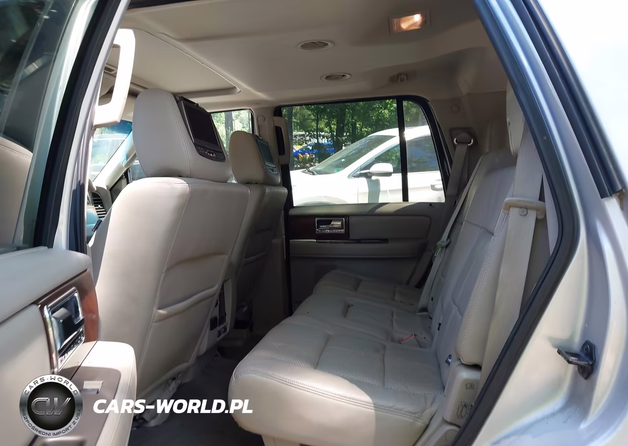 2011 Lincoln Navigator VIN:5LMJJ2J50BEJ04347 - 8